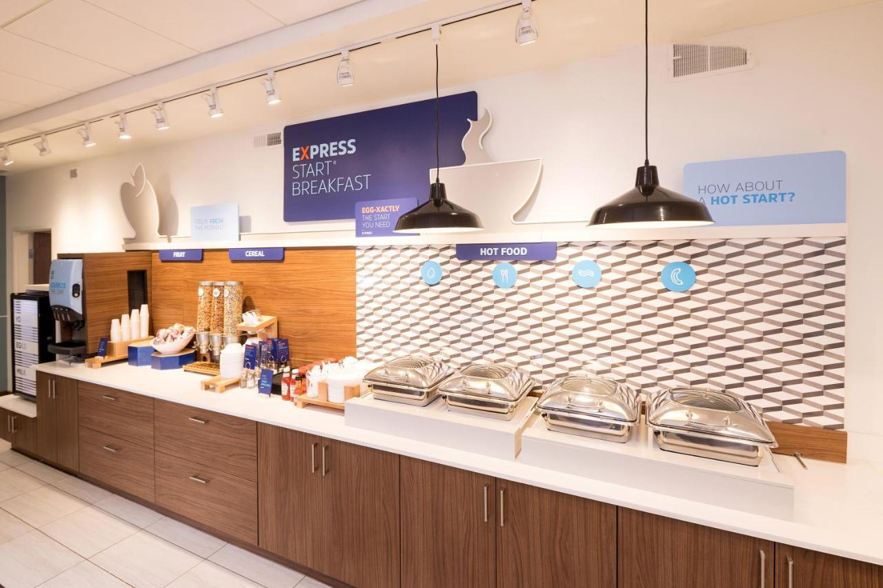 Holiday Inn Express & Suites Alpena - Downtown By Ihg Εξωτερικό φωτογραφία