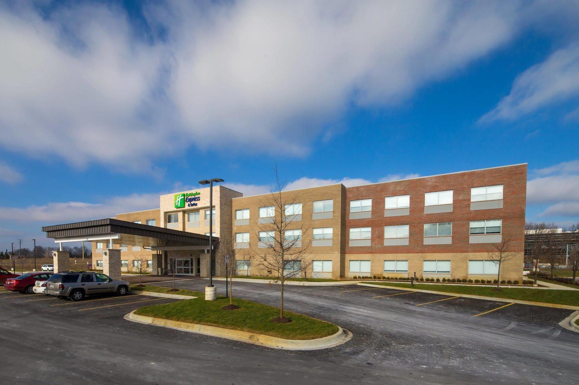 Holiday Inn Express & Suites Alpena - Downtown By Ihg Εξωτερικό φωτογραφία
