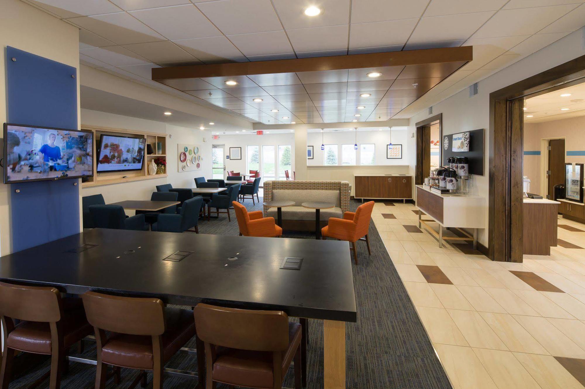 Holiday Inn Express & Suites Alpena - Downtown By Ihg Εξωτερικό φωτογραφία